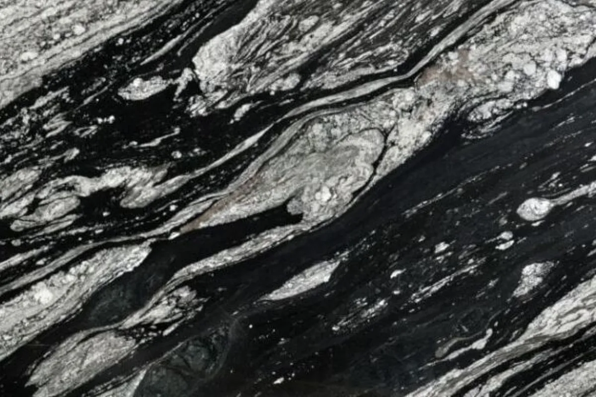 Moutain Black